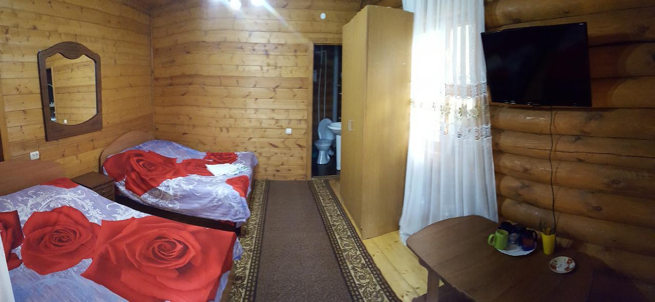 U Iriny Hotel Pizunda Luaran gambar